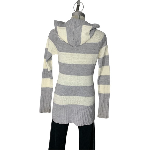 Streetwear Society Grey and White Striped Hoodie Size L - Picture 2 of 8